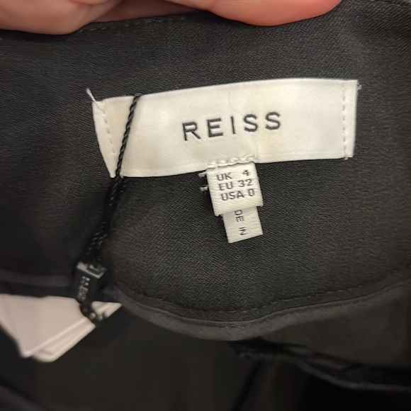 Reiss Keri Stir-Up Leggings in Black- 0,4 - Picture 8 of 10